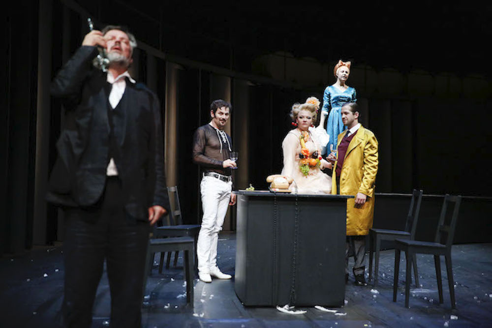 Biedermann und die Brandstifter - Claudia Meyer - Konzert Theater Bern - Bild