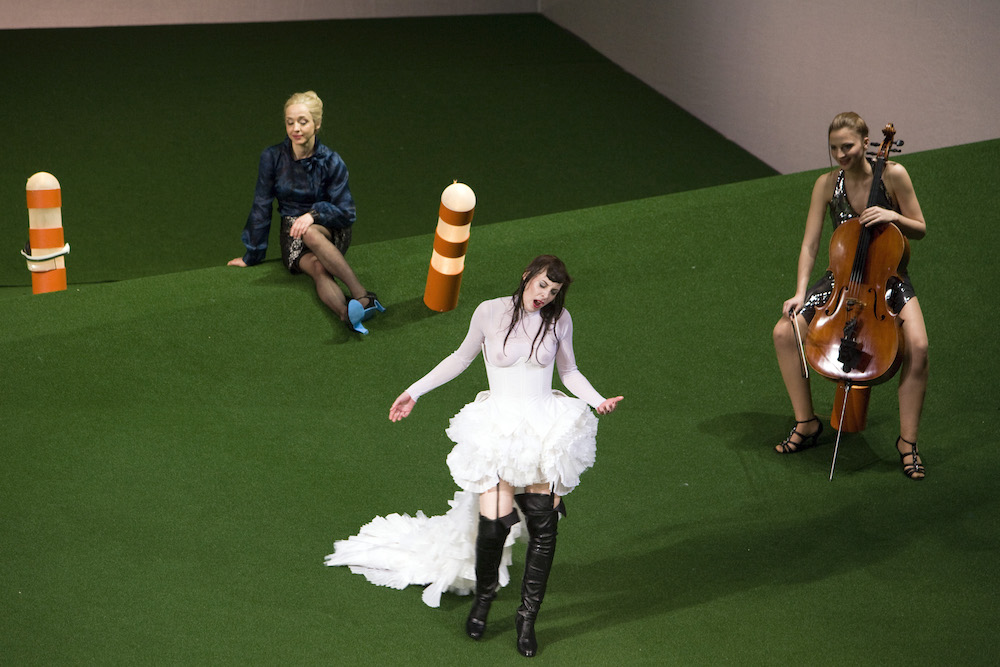 Die Wahlverwandtschaften - Claudia Meyer - Deutsches Nationaltheater Weimar - Bild